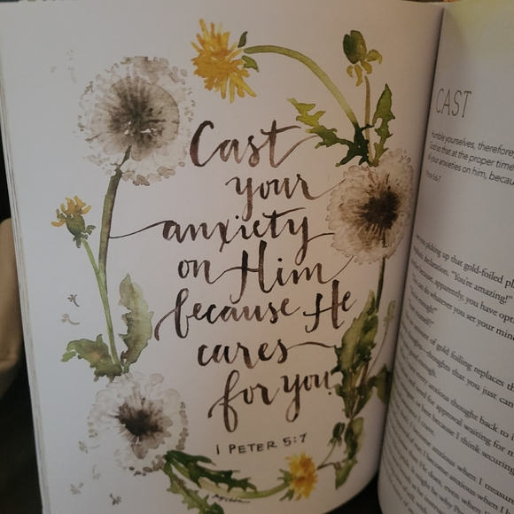 Gracelaced, by Ruth Chou Simons. Brand New Hardcover. - Picture 6 of 16